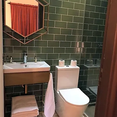 מלון 145 Townhouse *